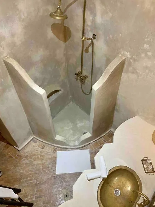 Villa Riad 4 Chambres Avec Piscine Et Petit Dejeuner Marrakesh Marokko