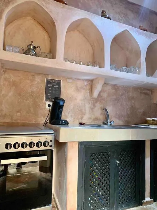Riad 4 Chambres Avec Piscine Et Petit Dejeuner Marrakesh Villa