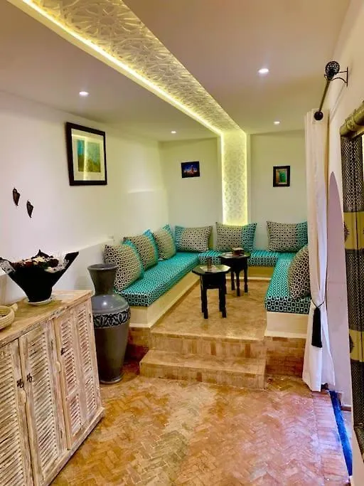 Riad 4 Chambres Avec Piscine Et Petit Dejeuner Marrakesh Villa