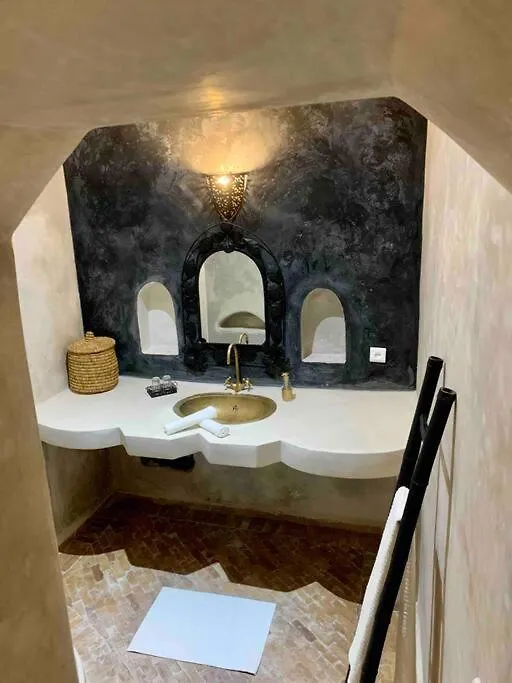 Riad 4 Chambres Avec Piscine Et Petit Dejeuner Marrakesh Villa