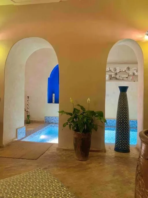 Villa Riad 4 Chambres Avec Piscine Et Petit Dejeuner Marrakesh Marokko