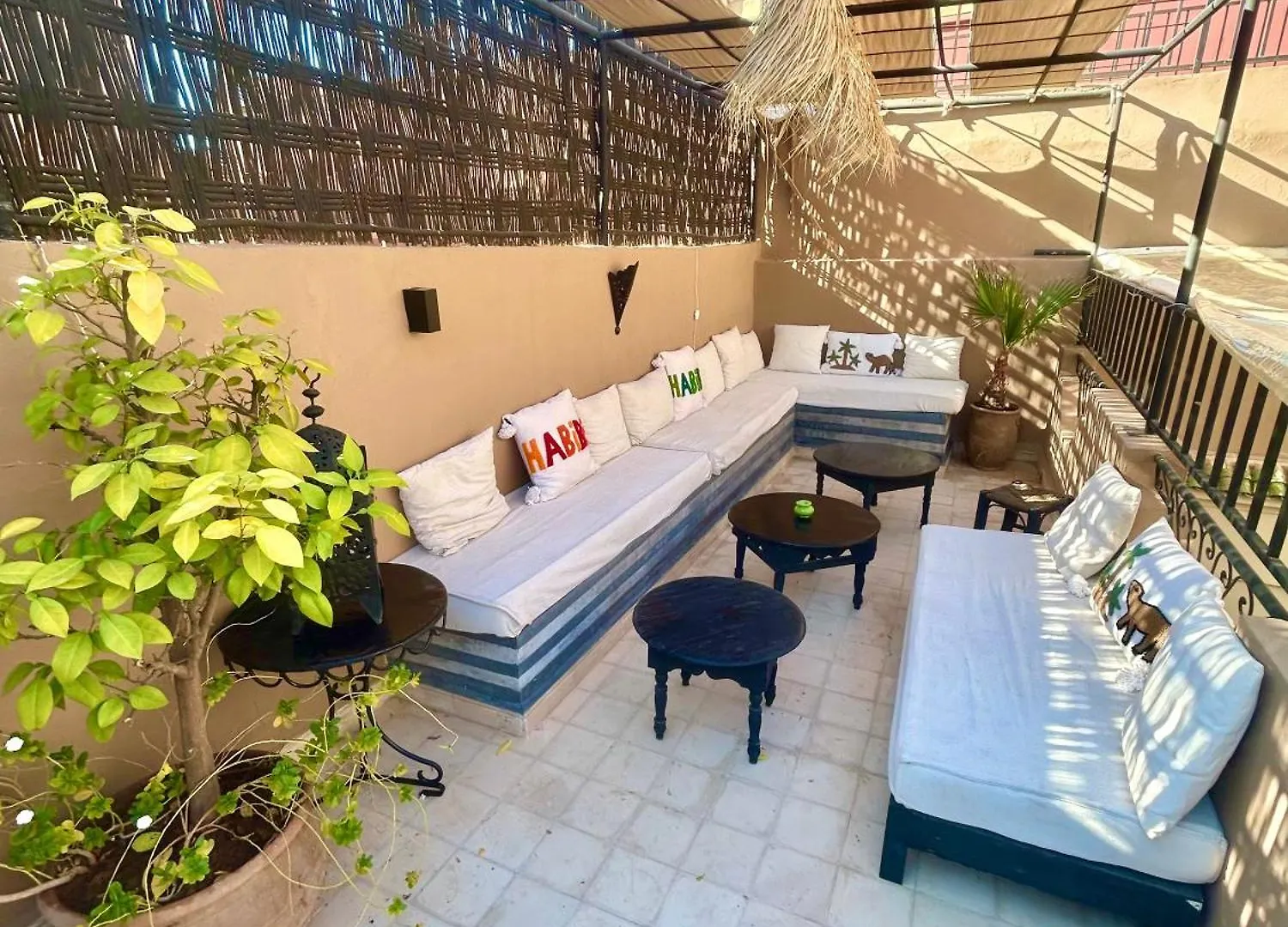 Riad 4 Chambres Avec Piscine Et Petit Dejeuner Marrakesh